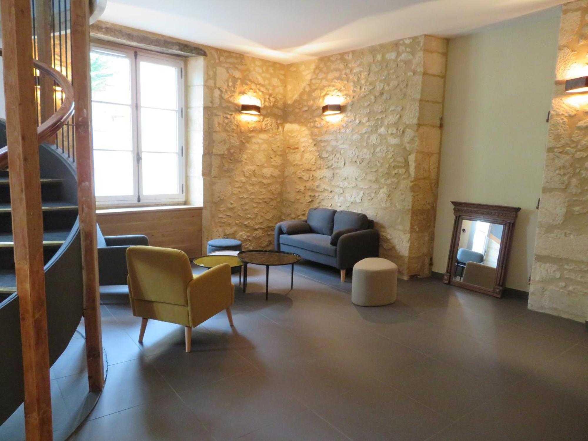 Отель Le Relais De Montignac Экстерьер фото